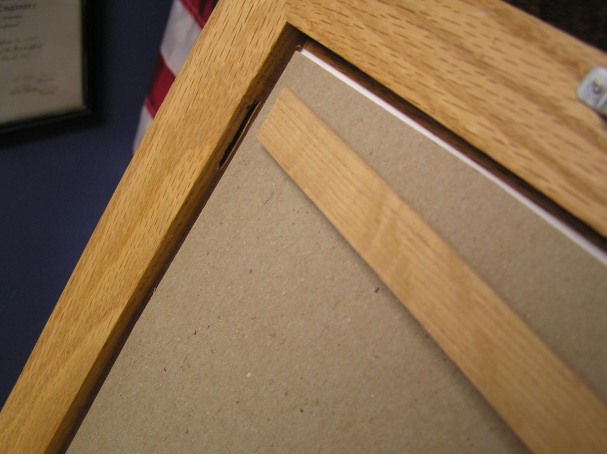 How to Secure the Backer to Picture Frames : Picture Frame Crafts
